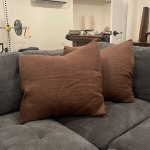 Set of two feather down pillow